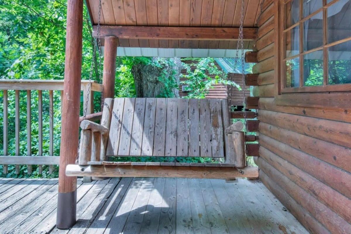 Secluded Rustic Cabin With Views Bloomington Exteriör bild